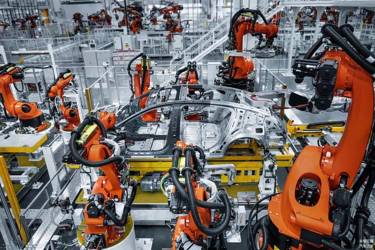 上市48小時大定破2000，尊界S800的科技底氣何在？